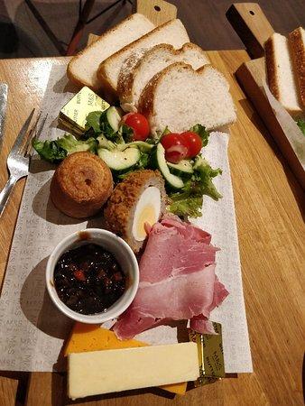 Marks and Spencer Cafe